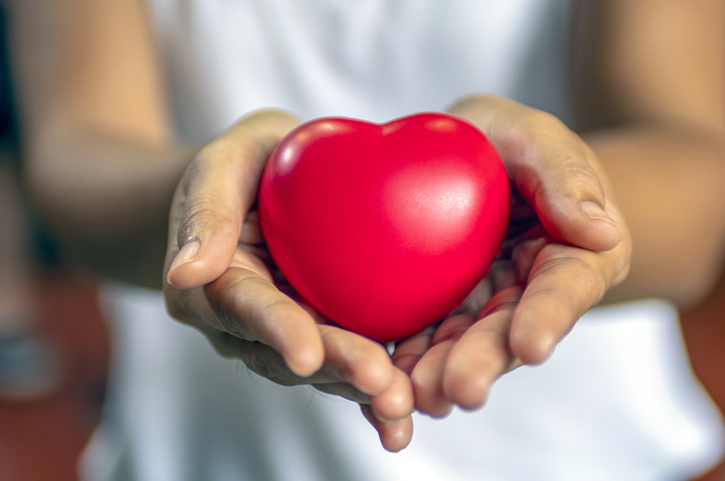 Estudos recentes confirmam o efeito positivo do tratamento periodontal em desfechos de doenças cardiovasculares